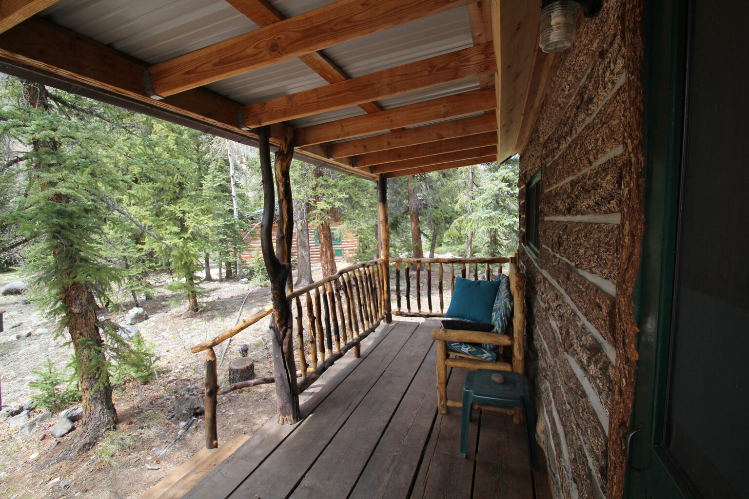 Little Squaw Resort Cabins